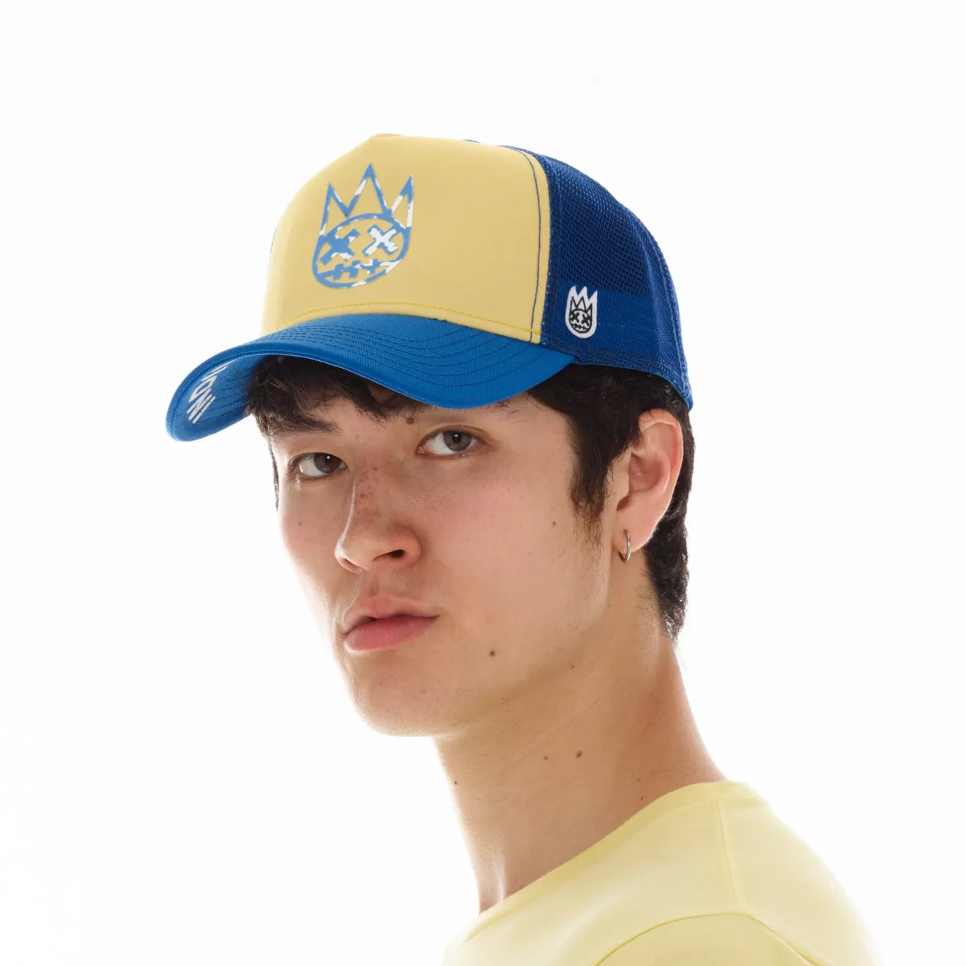 Cult Of Individuality Trucker Hats<CLEAN LOGO MESH BACK TRUCKER CURVED VISOR IN VINTAGE YELLOW