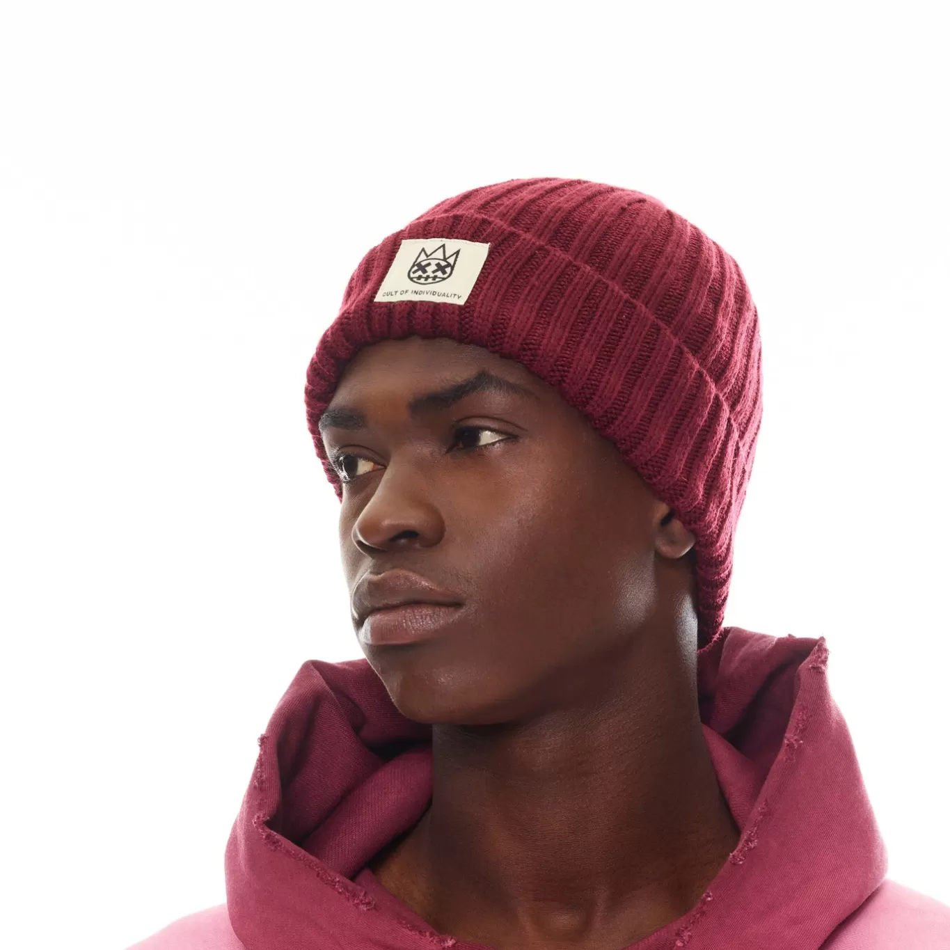 Cult Of Individuality Knit Hats<SHIMUCHAN LOGO KNIT HAT IN VINTAGE MERLOT RED