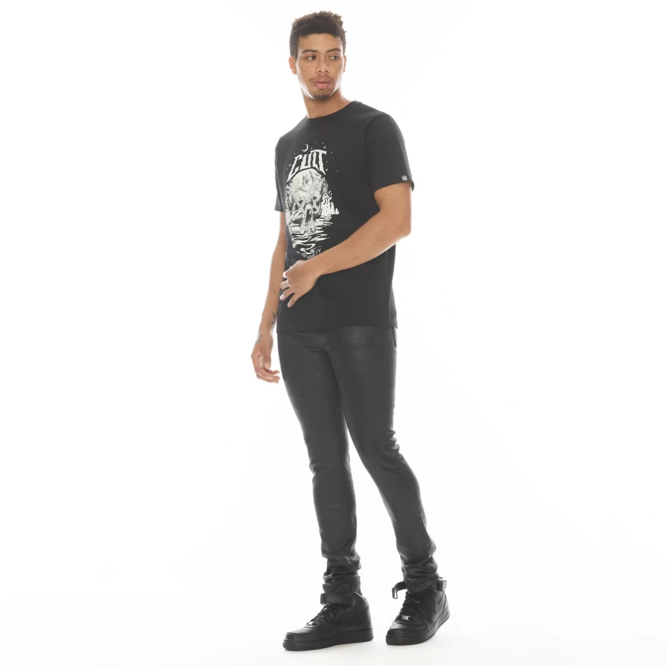 Cult Of Individuality T-Shirts<SHORT SLEEVE CREW NECK TEE 26/1'S "CAMPSITE" IN BLACK