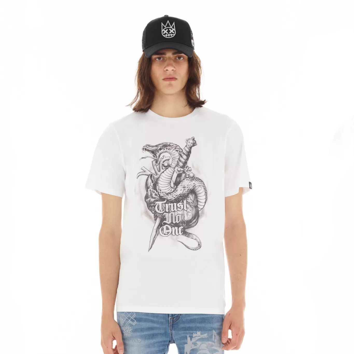 Cult Of Individuality T-Shirts<SHORT SLEEVE CREW NECK TEE "TRUST NO ONE" IN WHITE